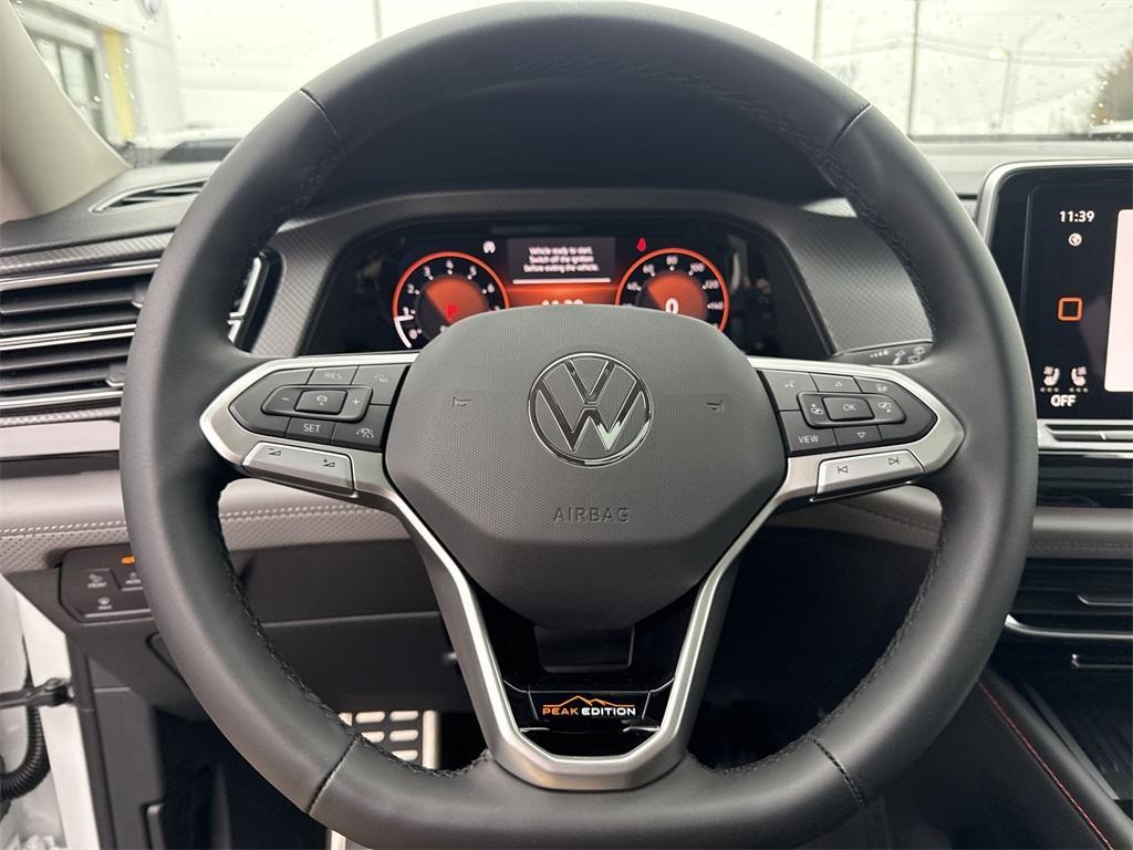 new 2026 Volkswagen Atlas car, priced at $51,140