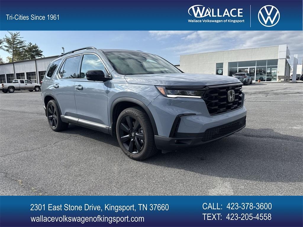 used 2025 Honda Pilot car, priced at $49,500