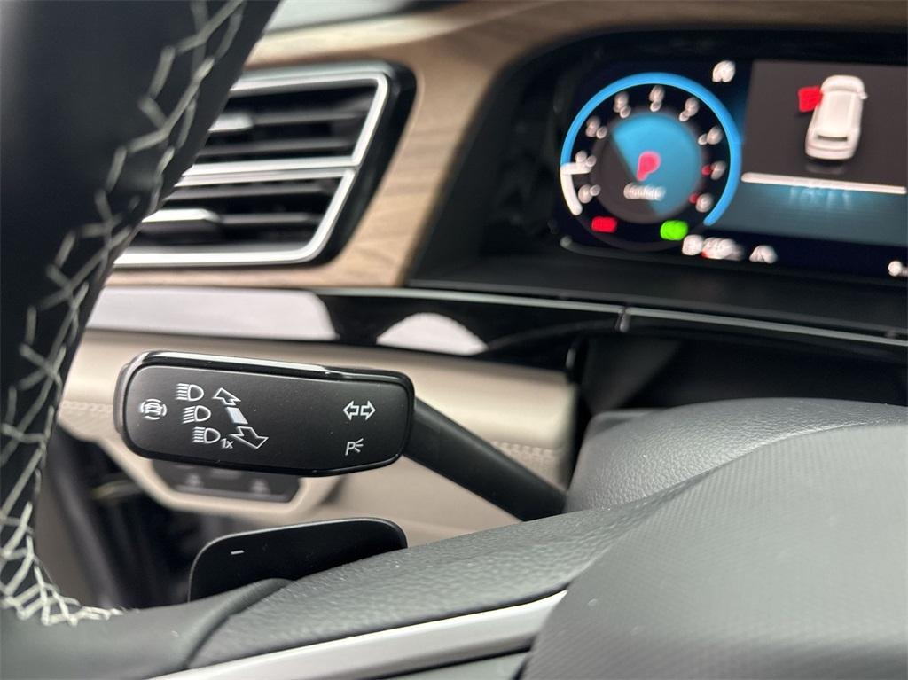 new 2025 Volkswagen Atlas car, priced at $46,967