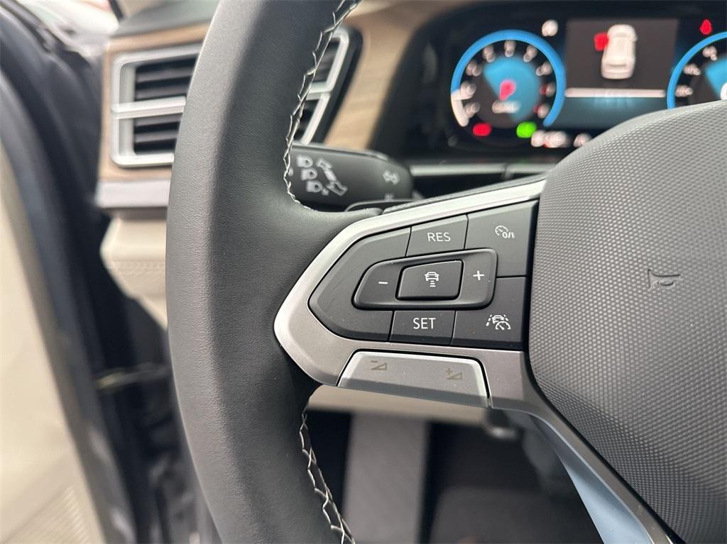 new 2025 Volkswagen Atlas car, priced at $46,967