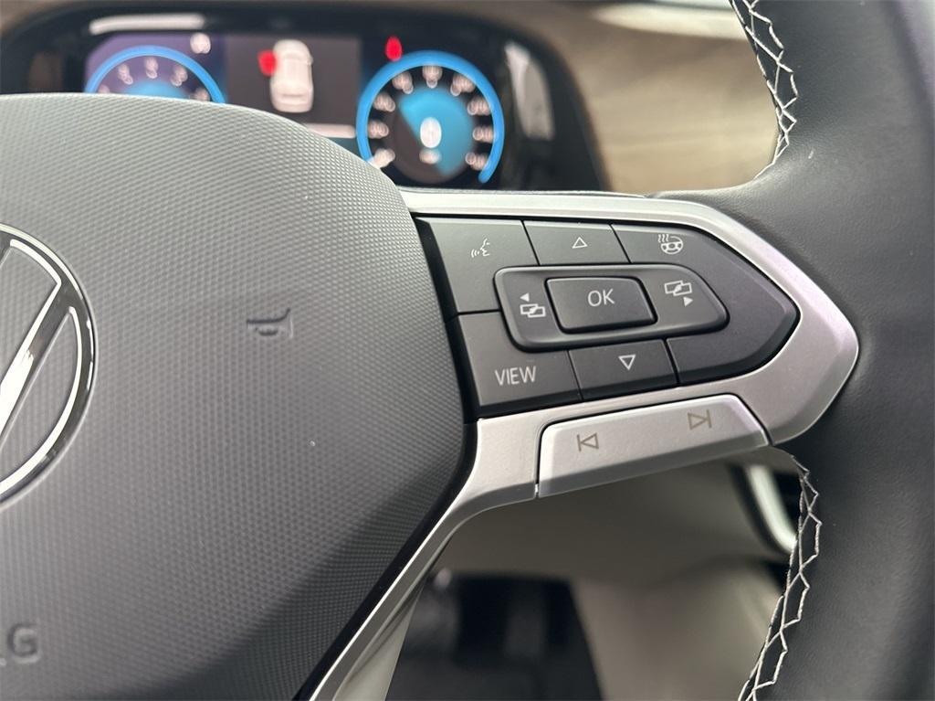 new 2025 Volkswagen Atlas car, priced at $46,967