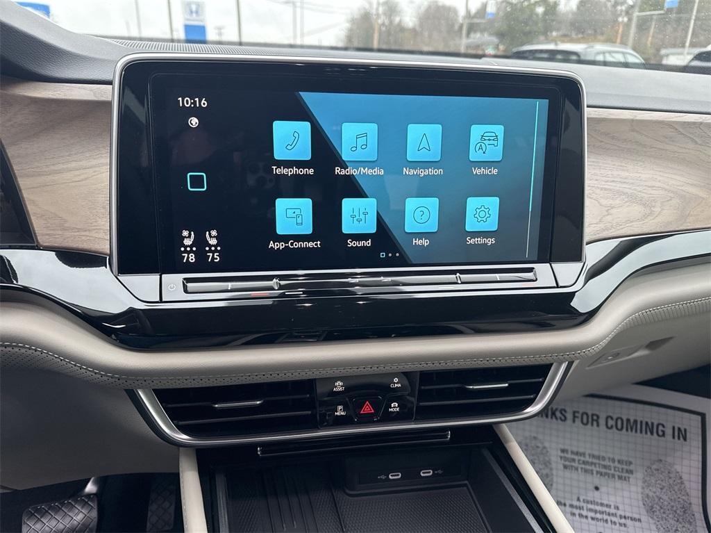 new 2025 Volkswagen Atlas car, priced at $46,967
