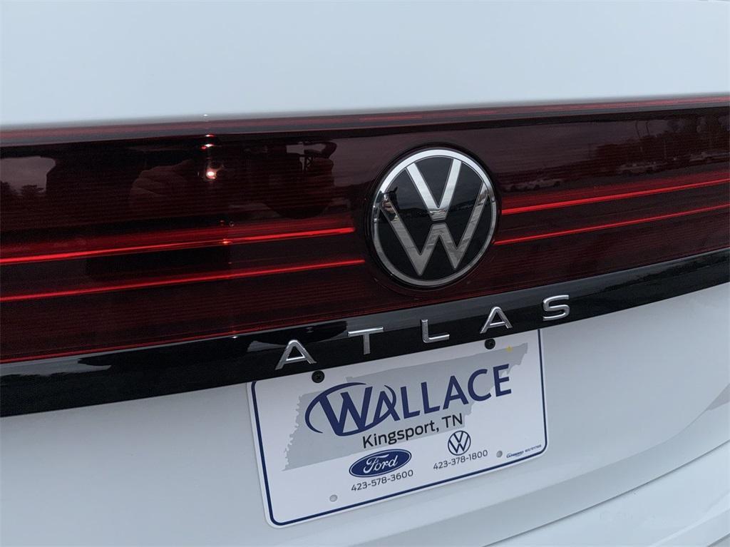 new 2025 Volkswagen Atlas car, priced at $49,120