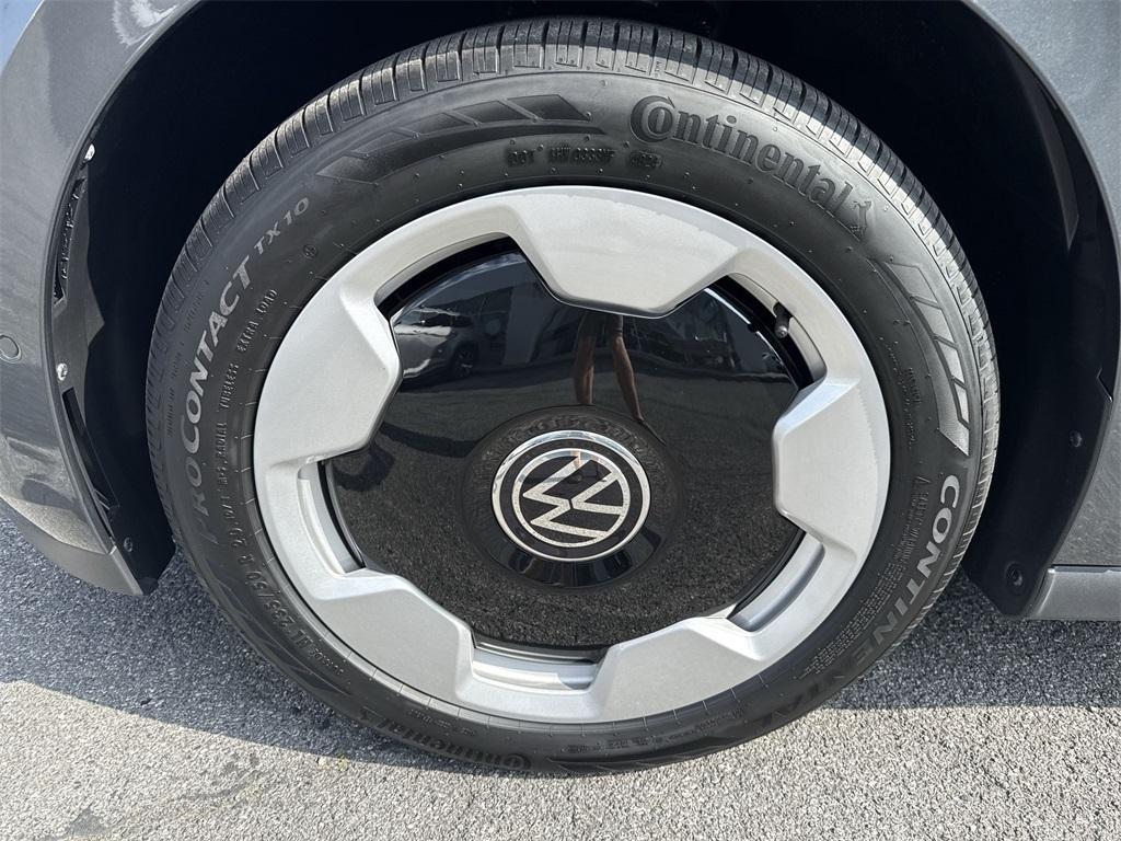 new 2025 Volkswagen ID. Buzz car, priced at $63,295