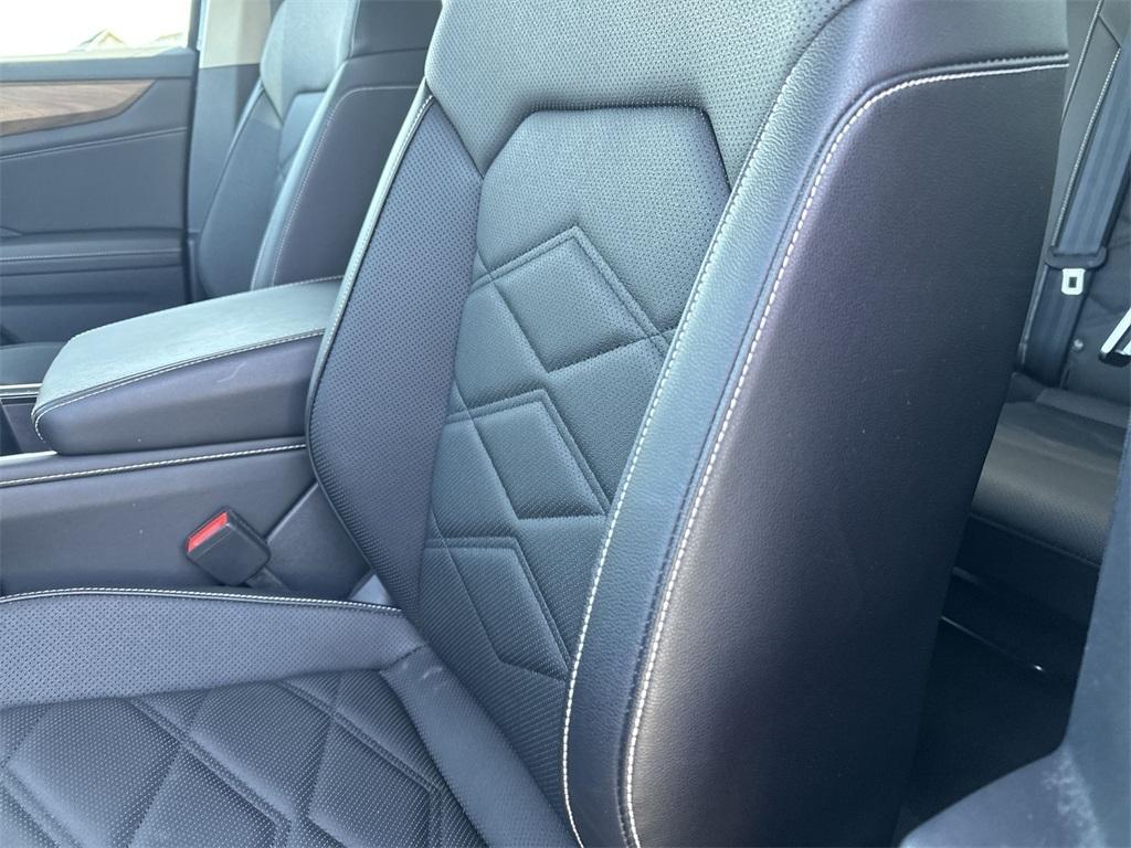 used 2024 Volkswagen Atlas car, priced at $35,500