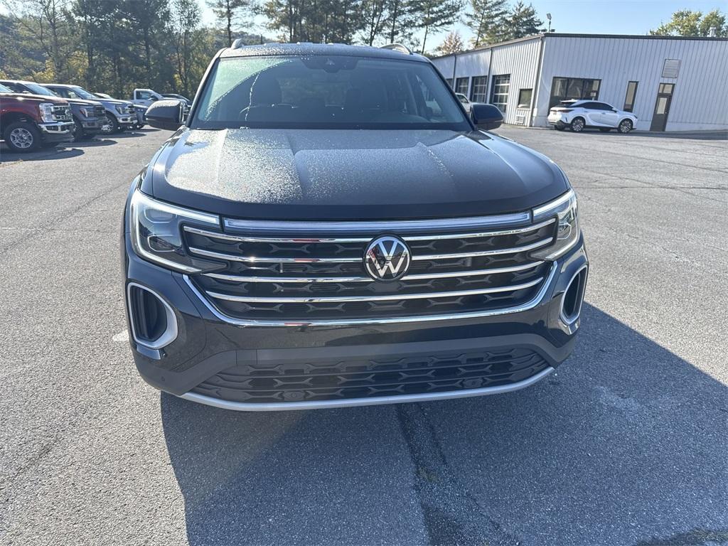 used 2024 Volkswagen Atlas car, priced at $35,500