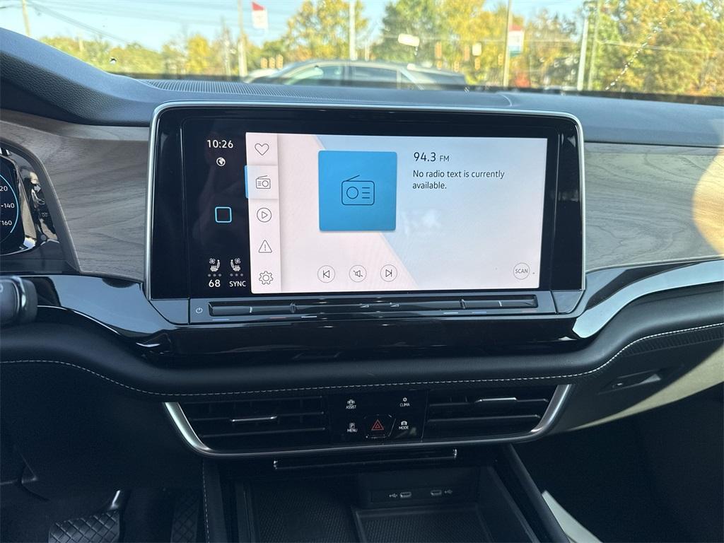 used 2024 Volkswagen Atlas car, priced at $35,500