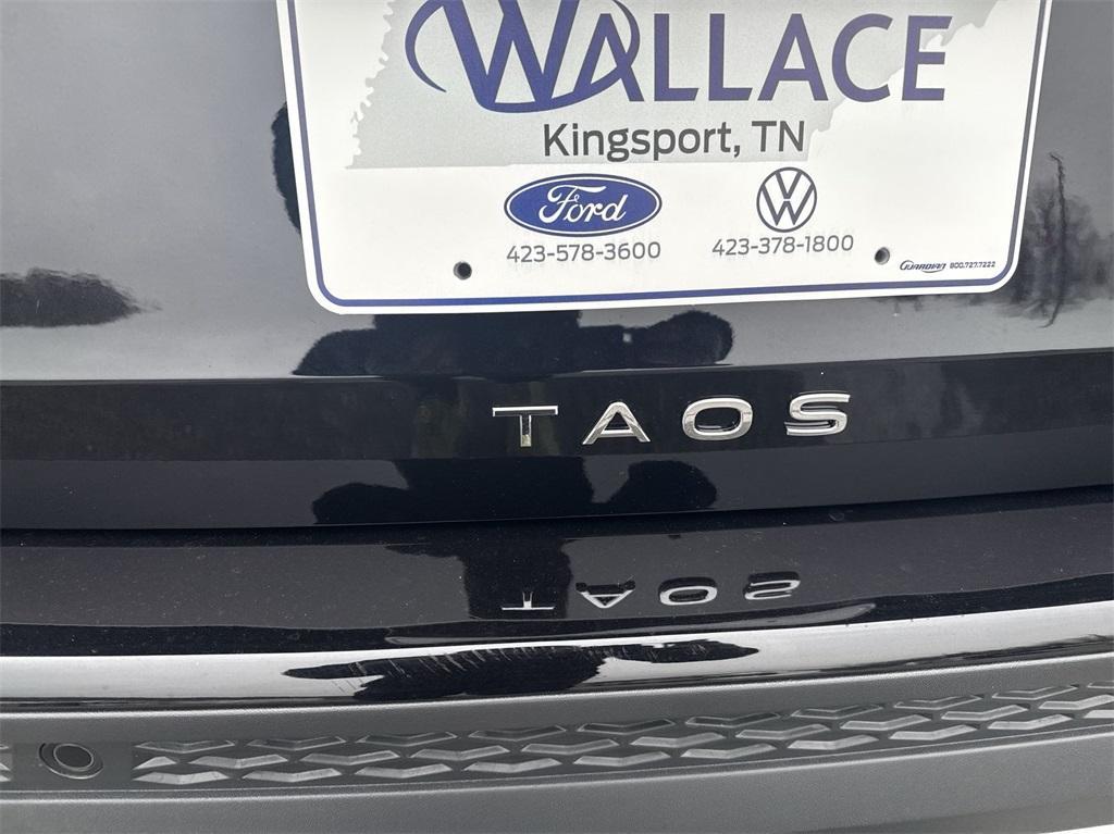 new 2025 Volkswagen Taos car, priced at $37,050