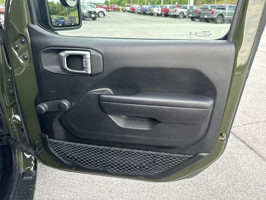 used 2021 Jeep Wrangler car, priced at $27,500