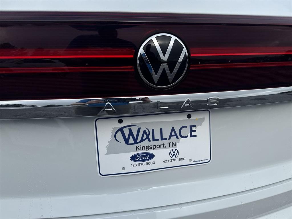 new 2025 Volkswagen Atlas Cross Sport car, priced at $41,257
