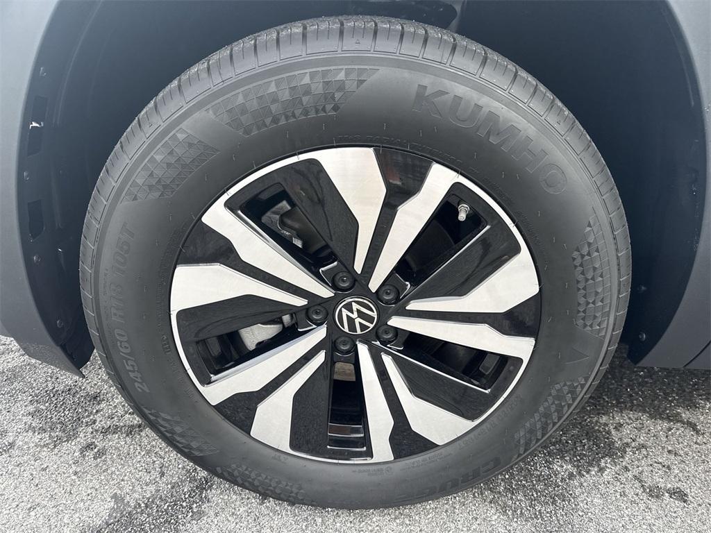 new 2025 Volkswagen Atlas Cross Sport car, priced at $41,257