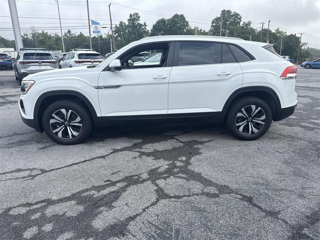 new 2025 Volkswagen Atlas Cross Sport car, priced at $41,257