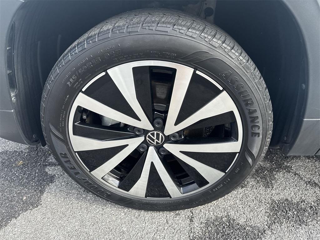 used 2023 Volkswagen Taos car, priced at $20,999