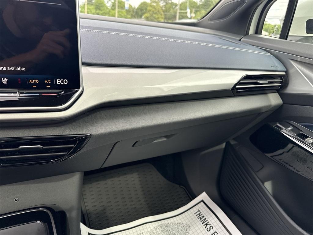 new 2025 Volkswagen ID.4 car, priced at $56,716
