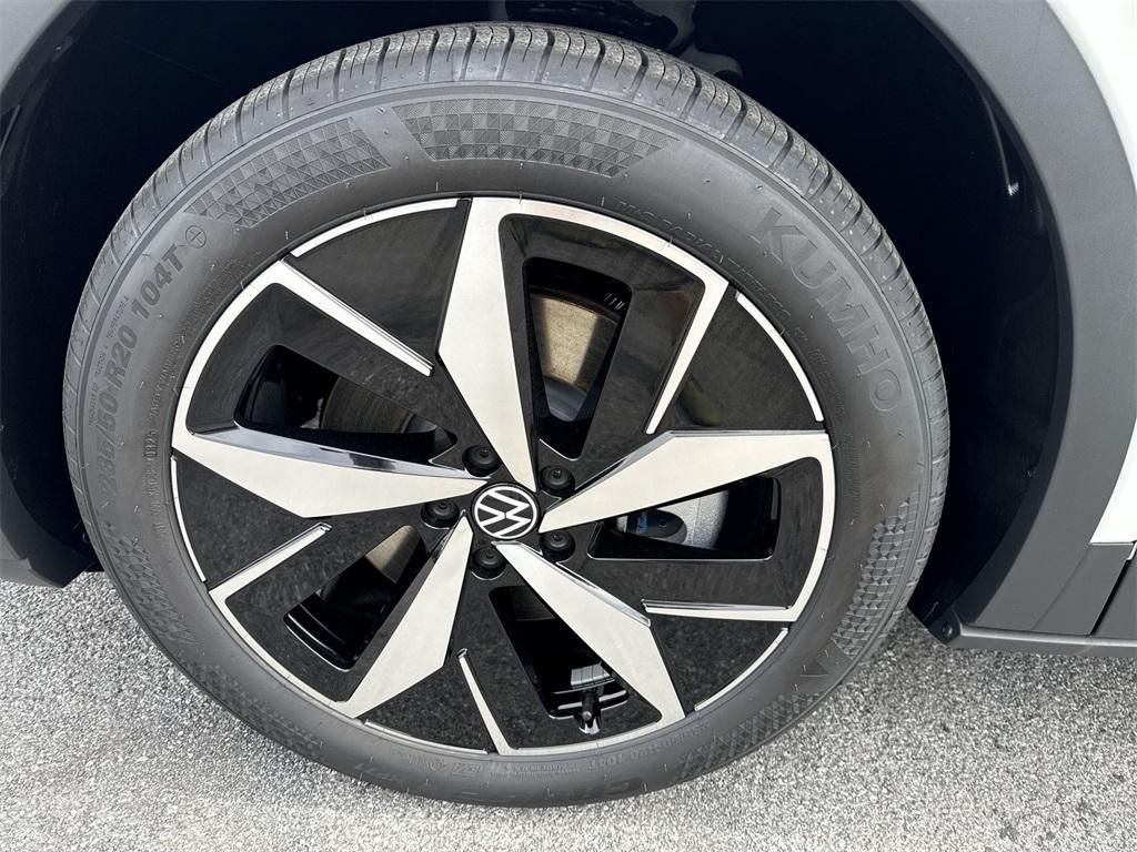 new 2025 Volkswagen ID.4 car, priced at $56,716