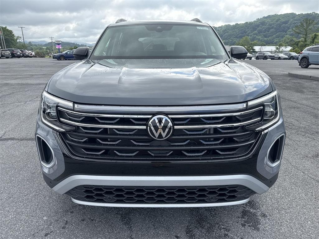 new 2025 Volkswagen Atlas car, priced at $49,805