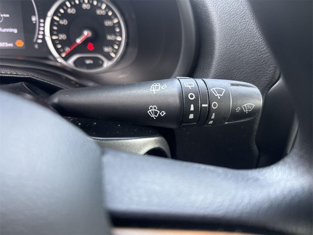 used 2021 Jeep Renegade car, priced at $15,450