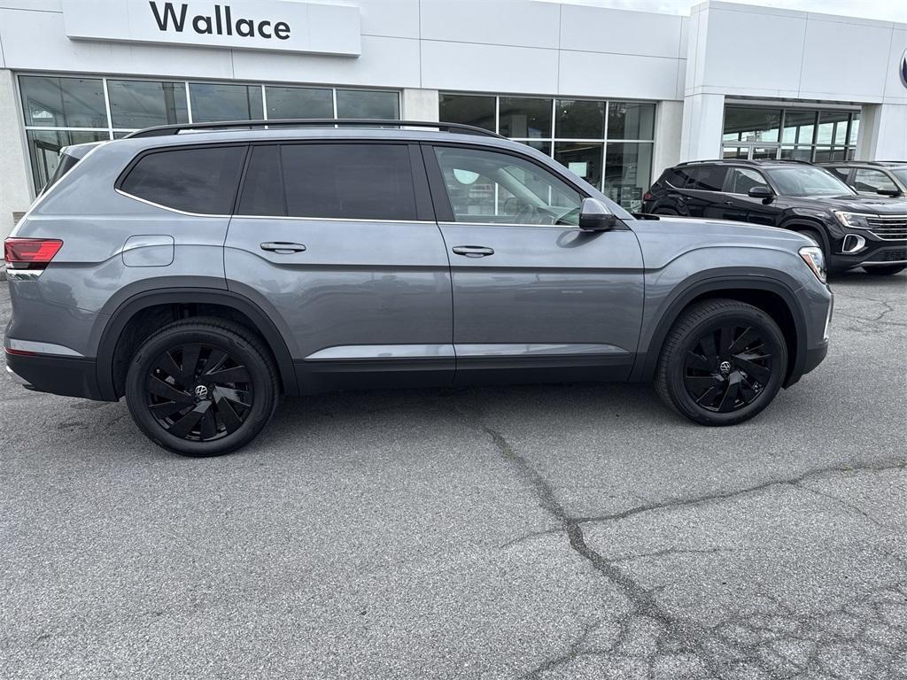 new 2025 Volkswagen Atlas car, priced at $49,282