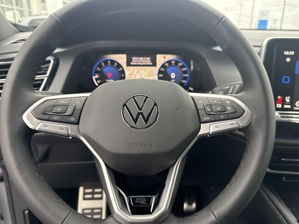 new 2025 Volkswagen Atlas Cross Sport car, priced at $54,550