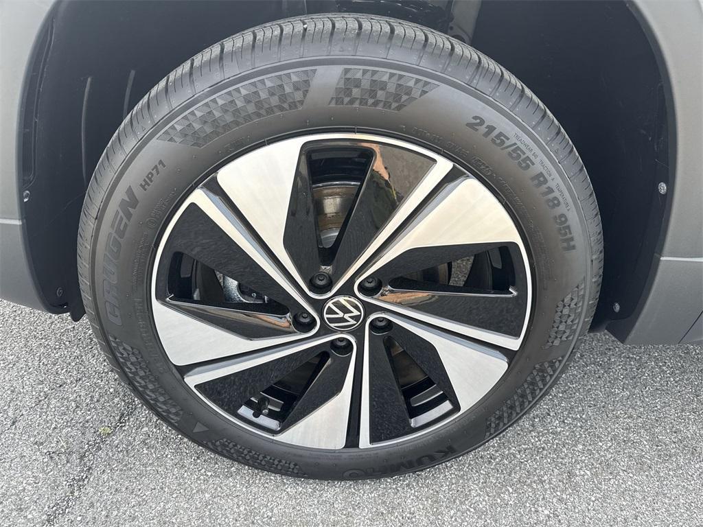 new 2025 Volkswagen Taos car, priced at $33,216