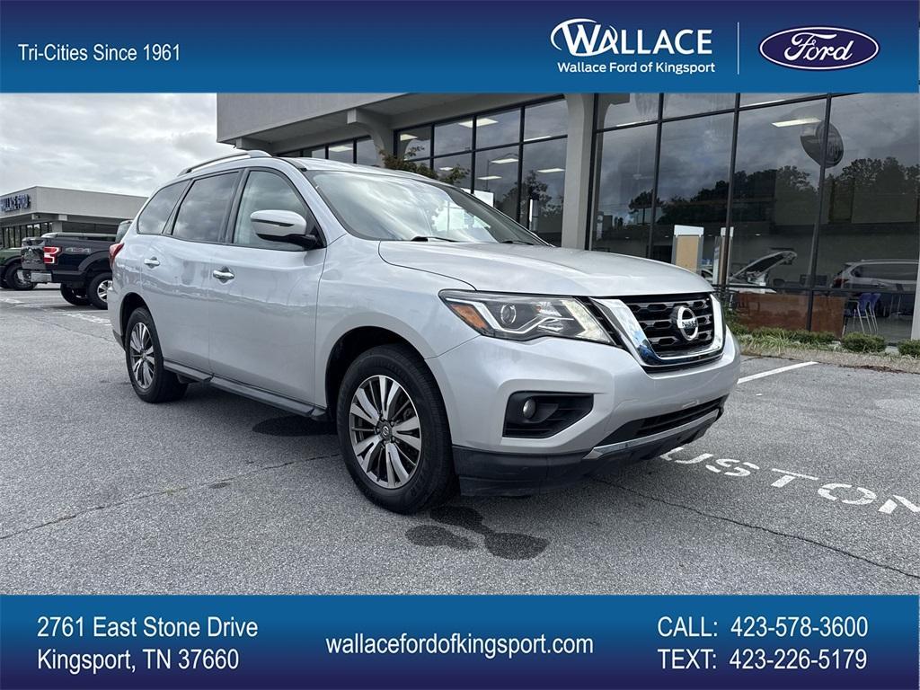 used 2020 Nissan Pathfinder car, priced at $19,100