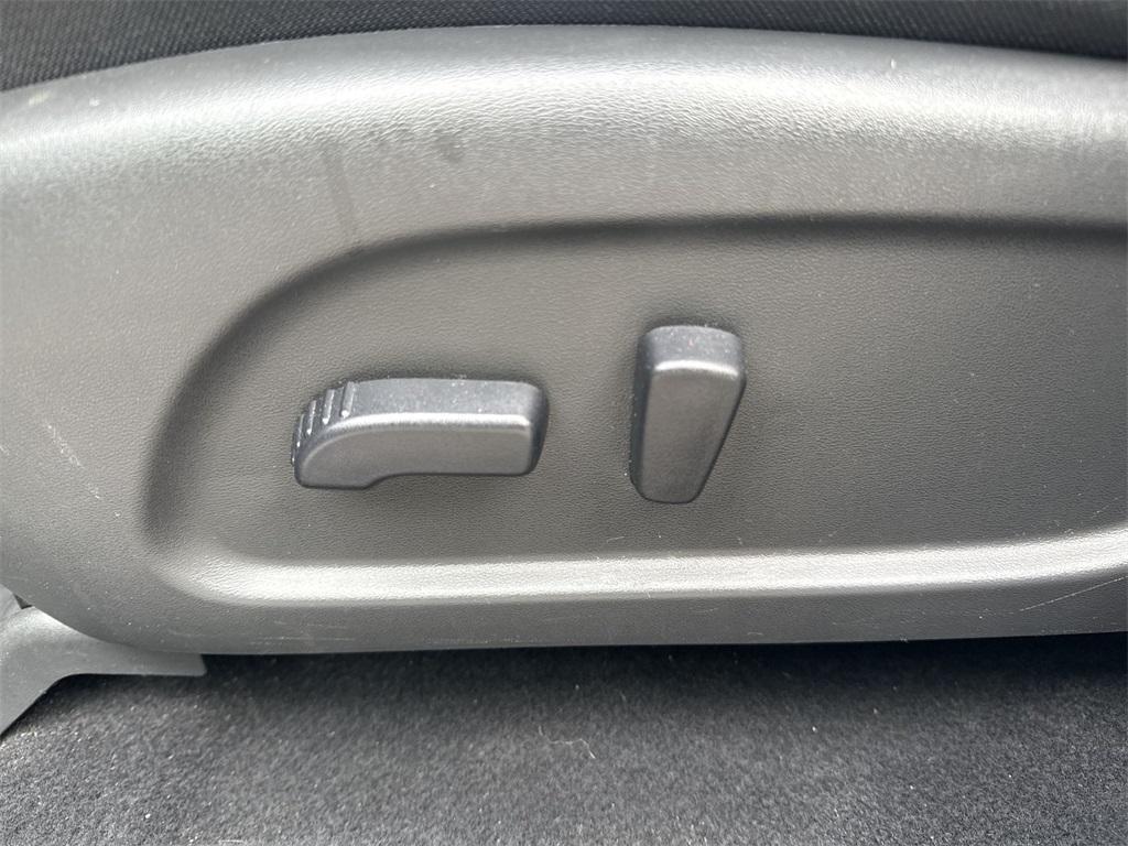 used 2020 Nissan Pathfinder car, priced at $19,100