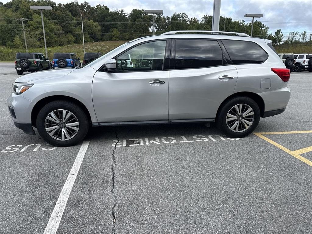 used 2020 Nissan Pathfinder car, priced at $19,100