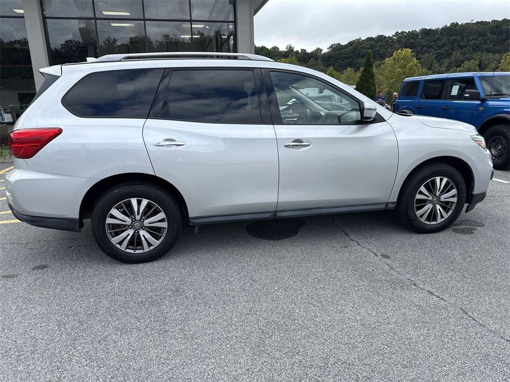 used 2020 Nissan Pathfinder car, priced at $19,100
