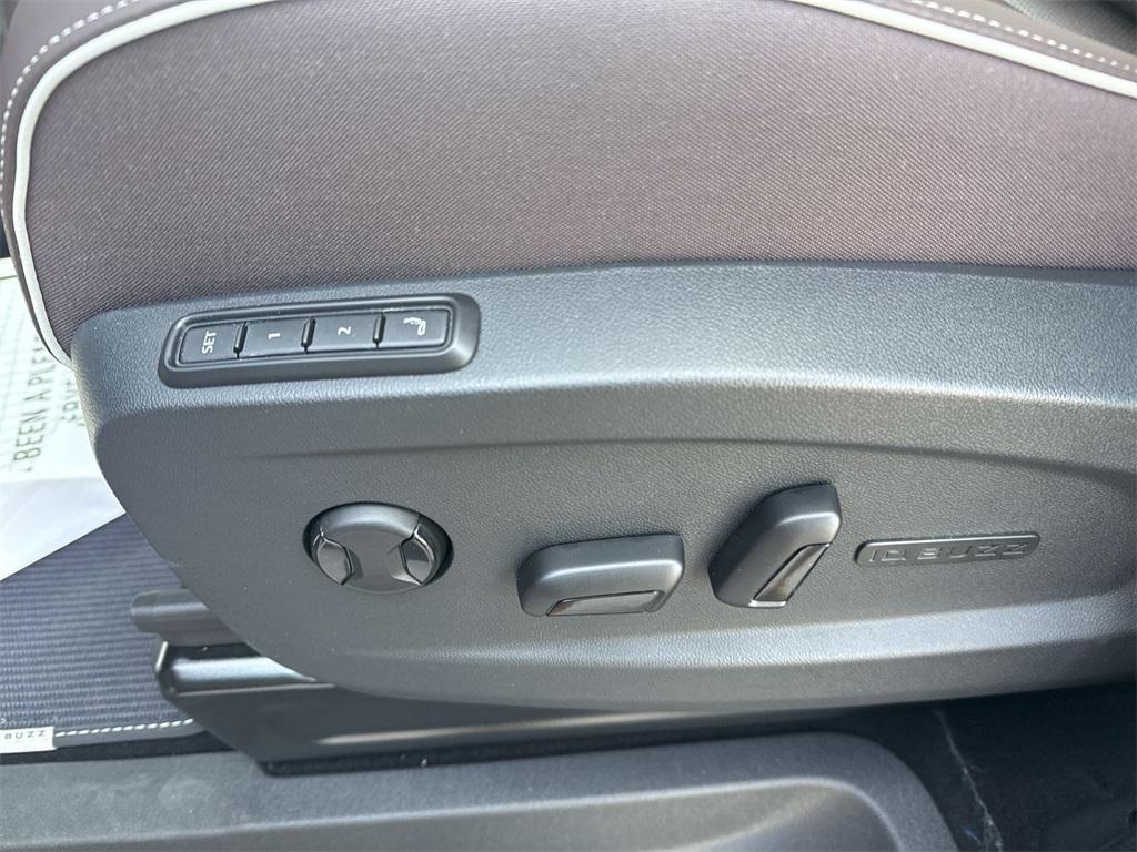 new 2025 Volkswagen ID. Buzz car, priced at $72,790