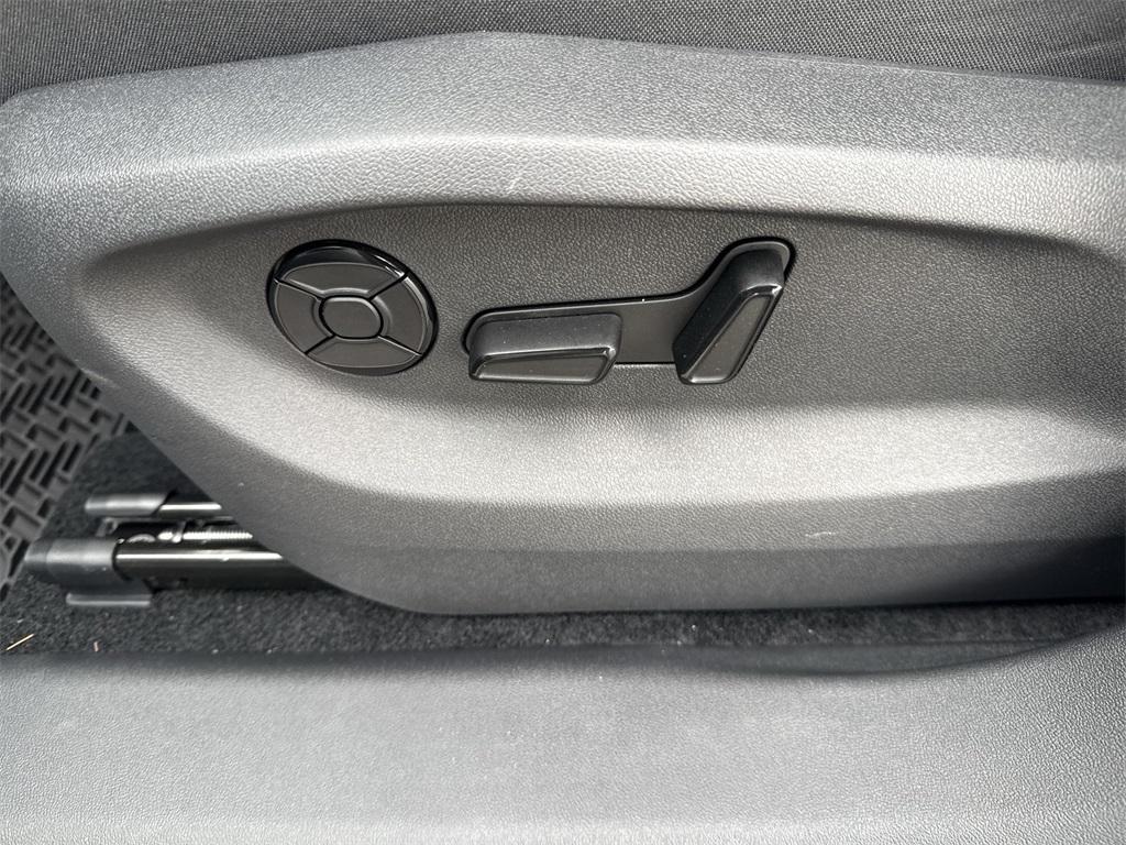 new 2026 Volkswagen Tiguan car, priced at $41,337