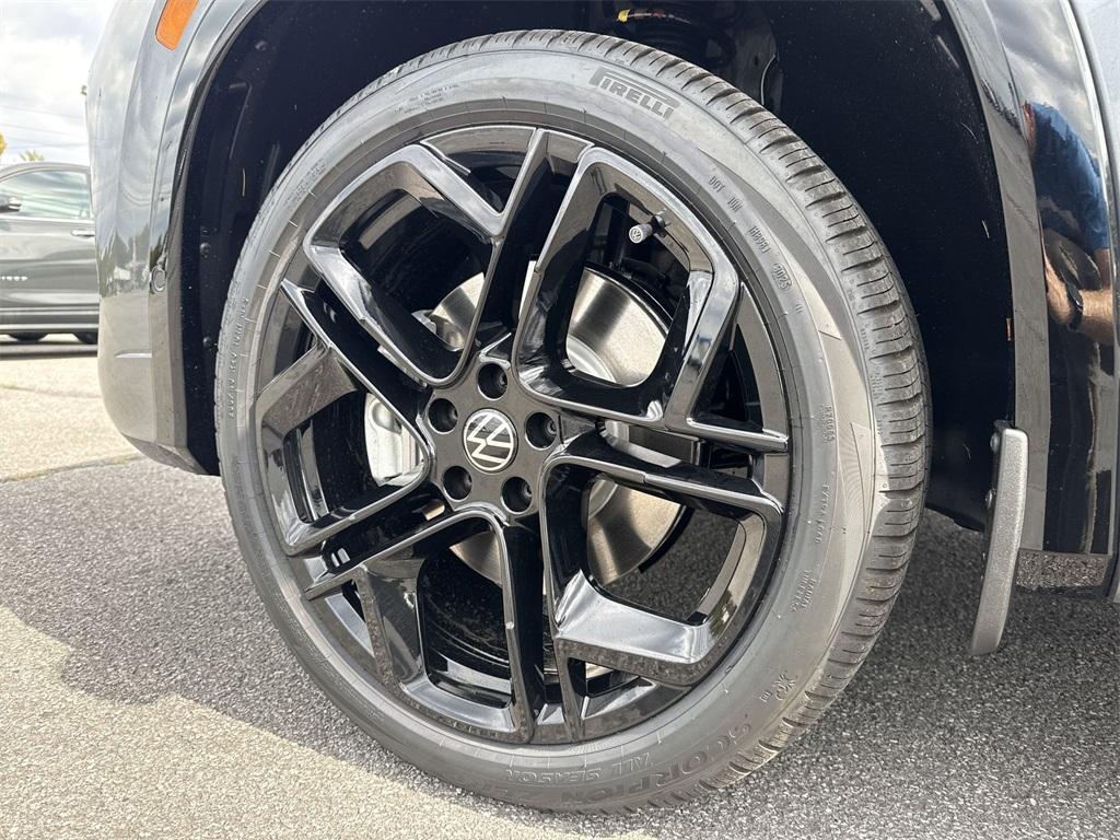 new 2026 Volkswagen Tiguan car, priced at $41,337