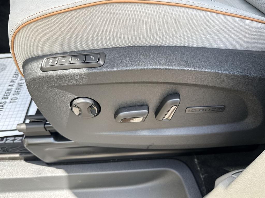 new 2025 Volkswagen ID. Buzz car, priced at $71,630