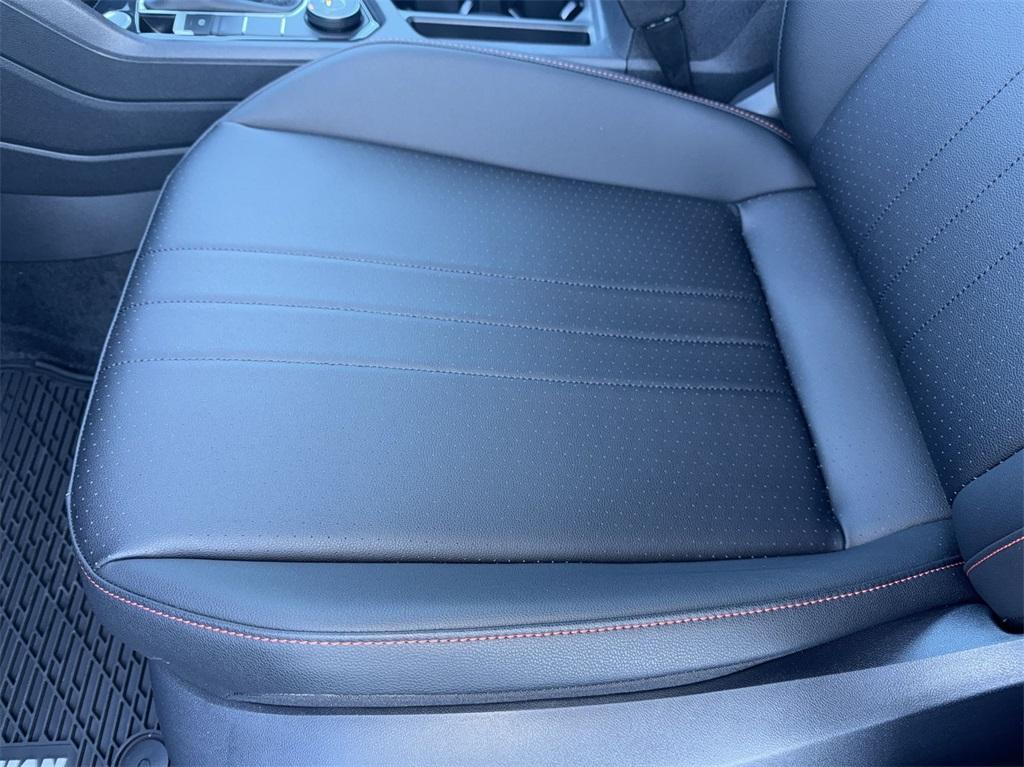 new 2024 Volkswagen Tiguan car, priced at $35,910