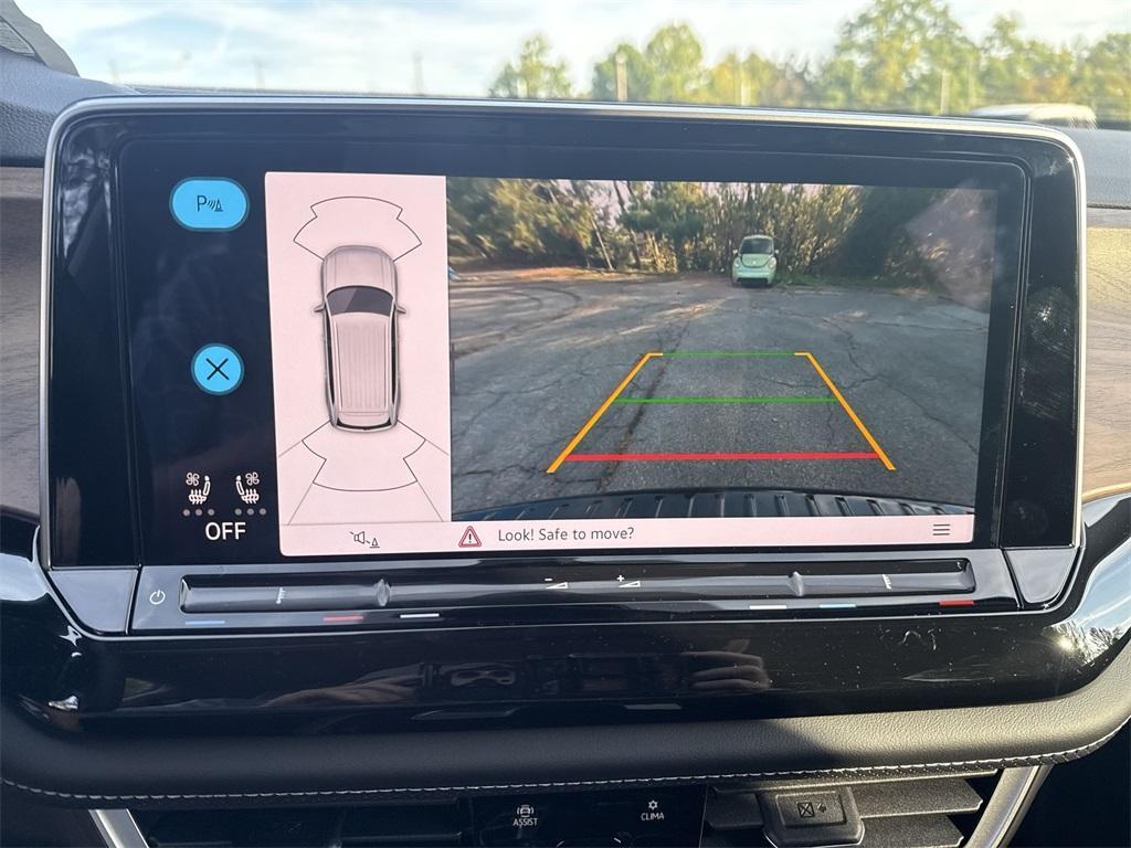 new 2026 Volkswagen Atlas car, priced at $49,277