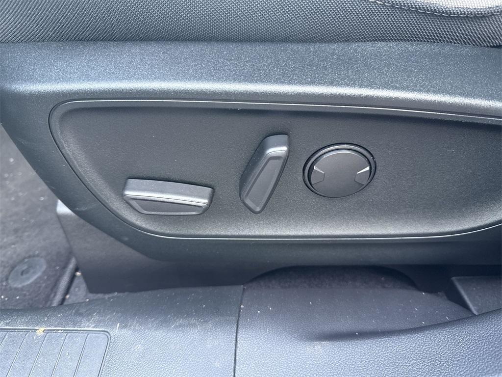 used 2022 Ford Escape car, priced at $31,000