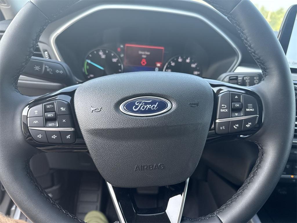 used 2022 Ford Escape car, priced at $31,000