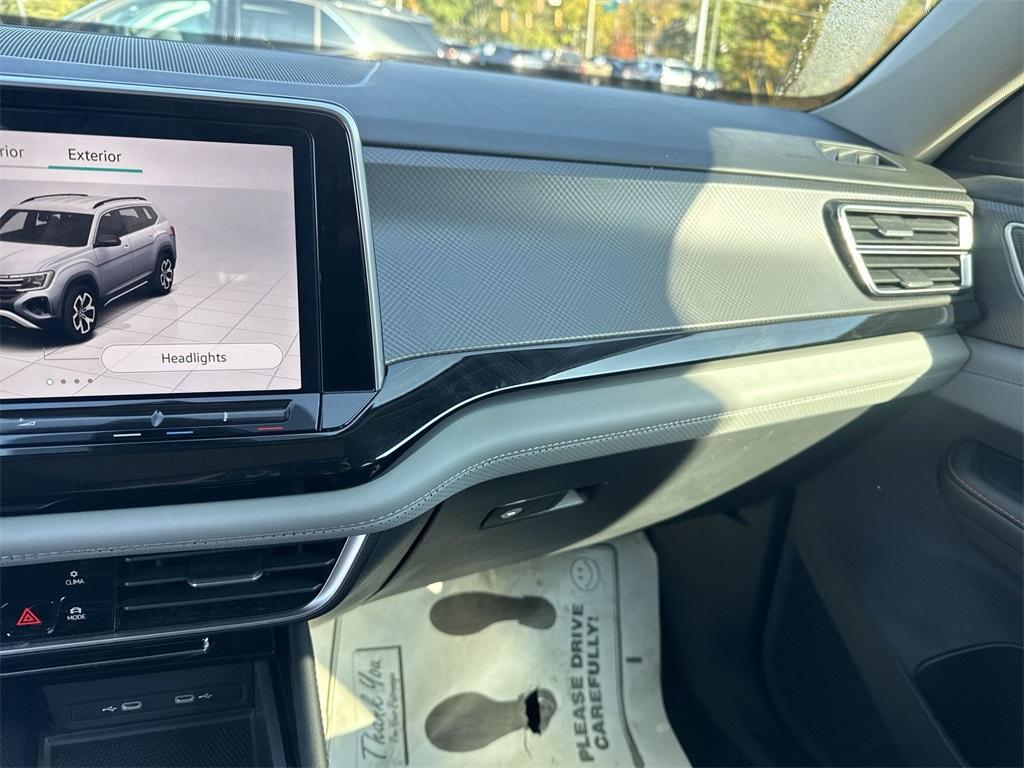 used 2024 Volkswagen Atlas car, priced at $37,900