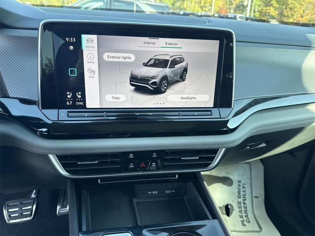 used 2024 Volkswagen Atlas car, priced at $37,900