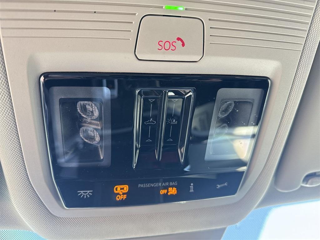 used 2024 Volkswagen Atlas car, priced at $37,900