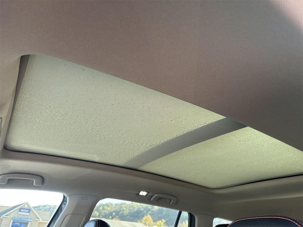 used 2024 Volkswagen Atlas car, priced at $37,900