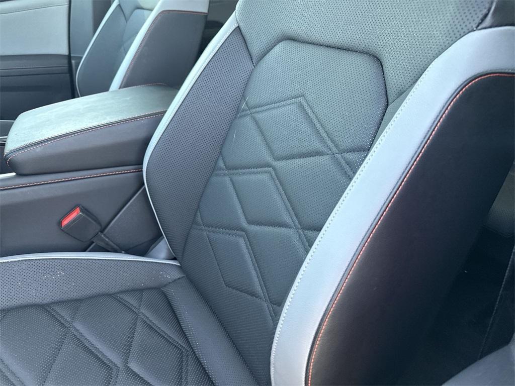 used 2024 Volkswagen Atlas car, priced at $37,900