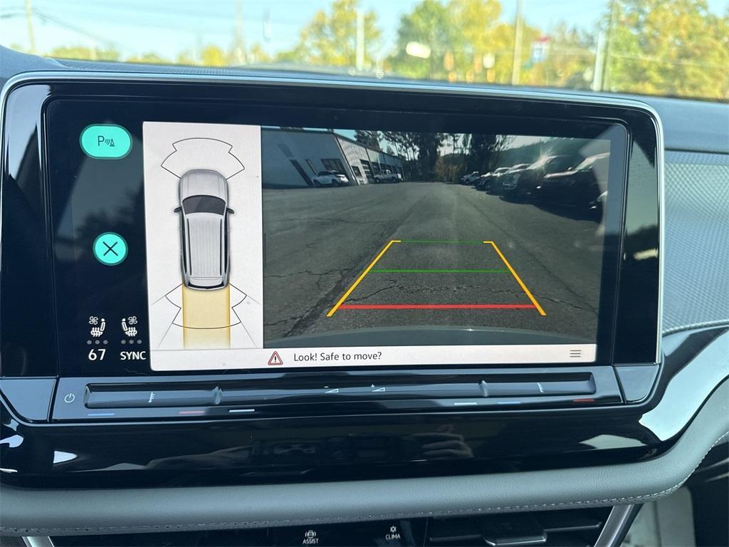 used 2024 Volkswagen Atlas car, priced at $37,900