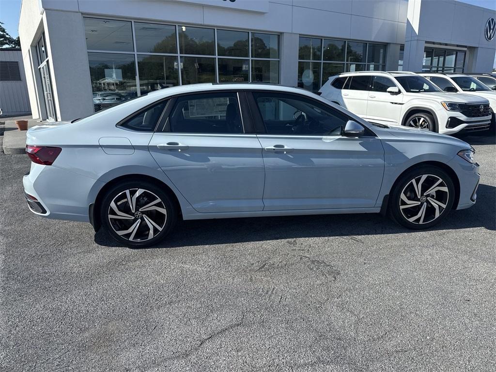 new 2025 Volkswagen Jetta car, priced at $31,763