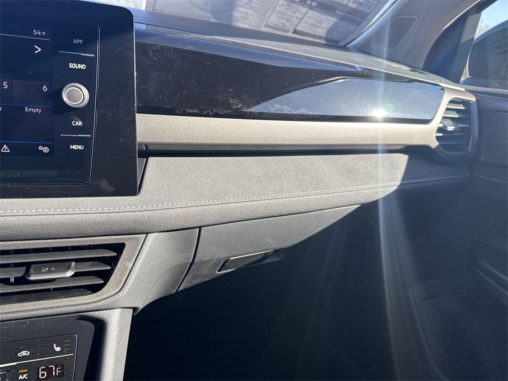 new 2025 Volkswagen Taos car, priced at $34,012