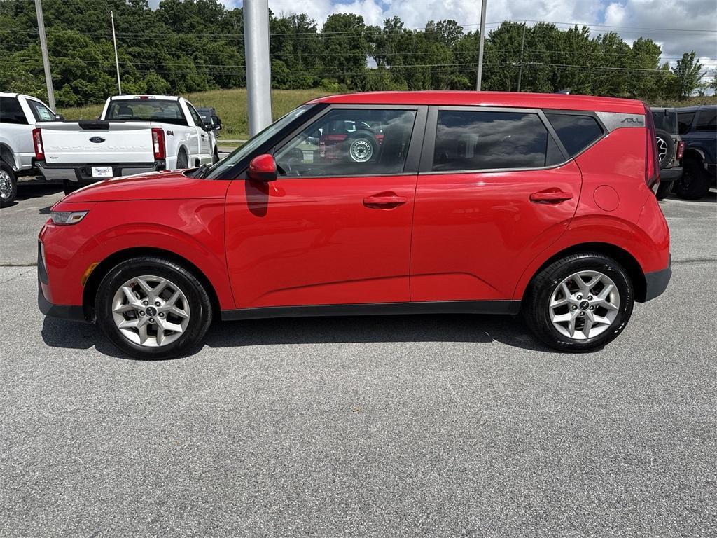 used 2022 Kia Soul car, priced at $16,900