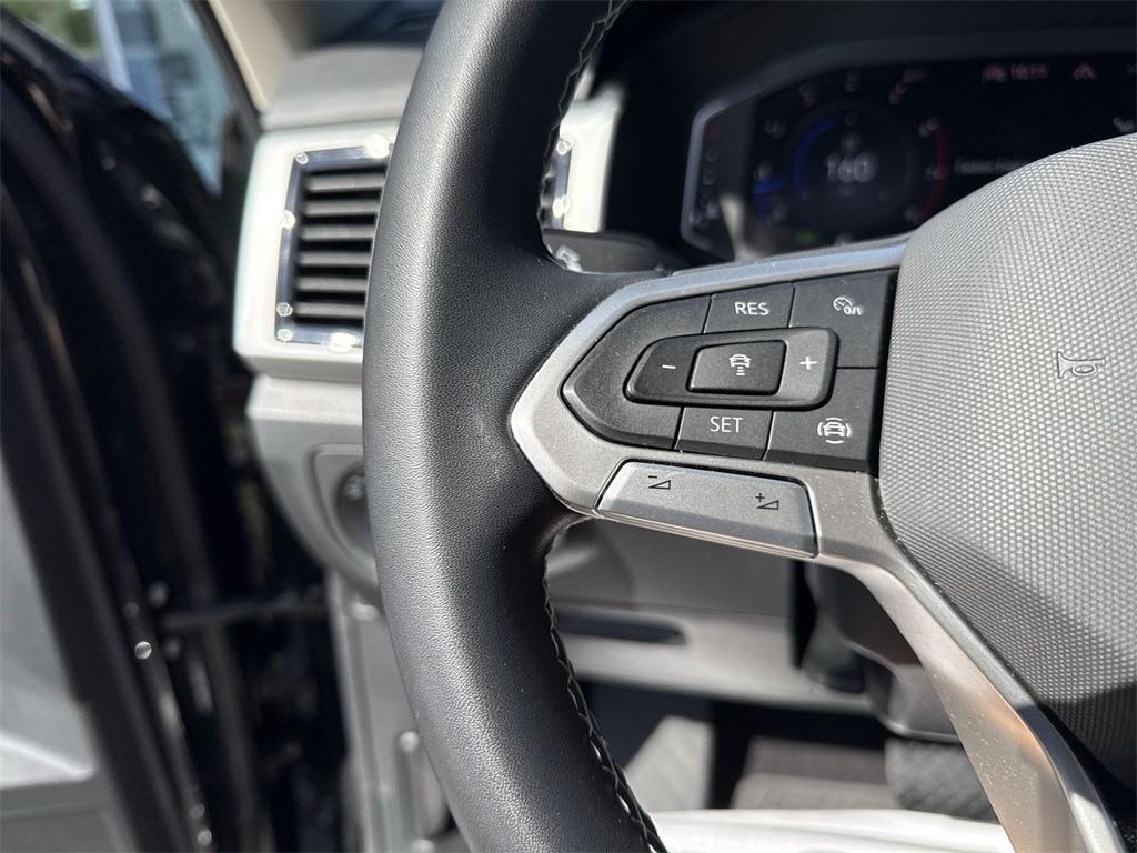 used 2023 Volkswagen Atlas car, priced at $32,900
