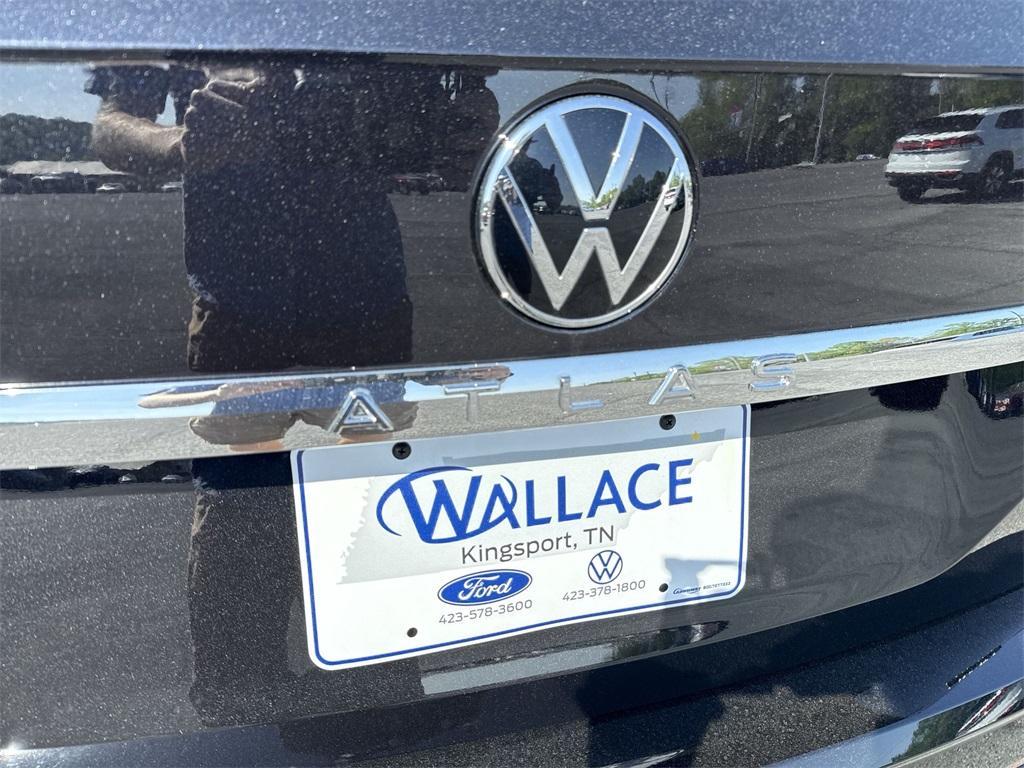 used 2023 Volkswagen Atlas car, priced at $32,900