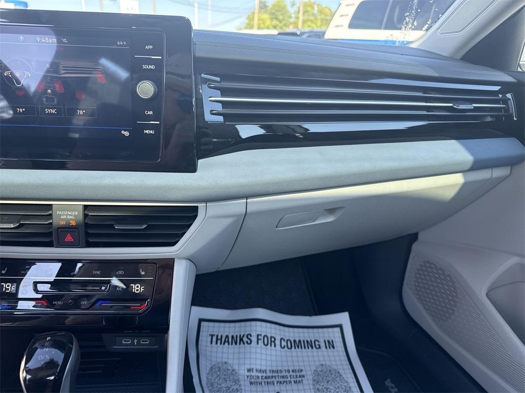 new 2025 Volkswagen Jetta car