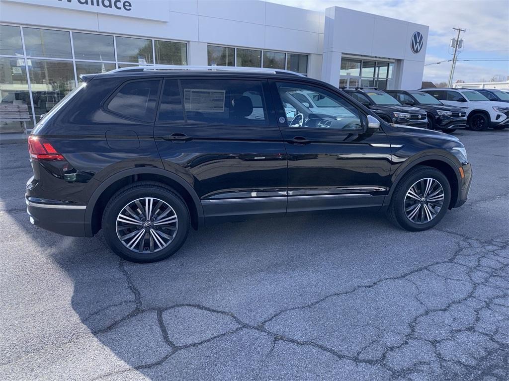 new 2024 Volkswagen Tiguan car, priced at $35,930