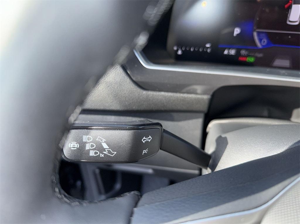 new 2024 Volkswagen Tiguan car, priced at $35,930